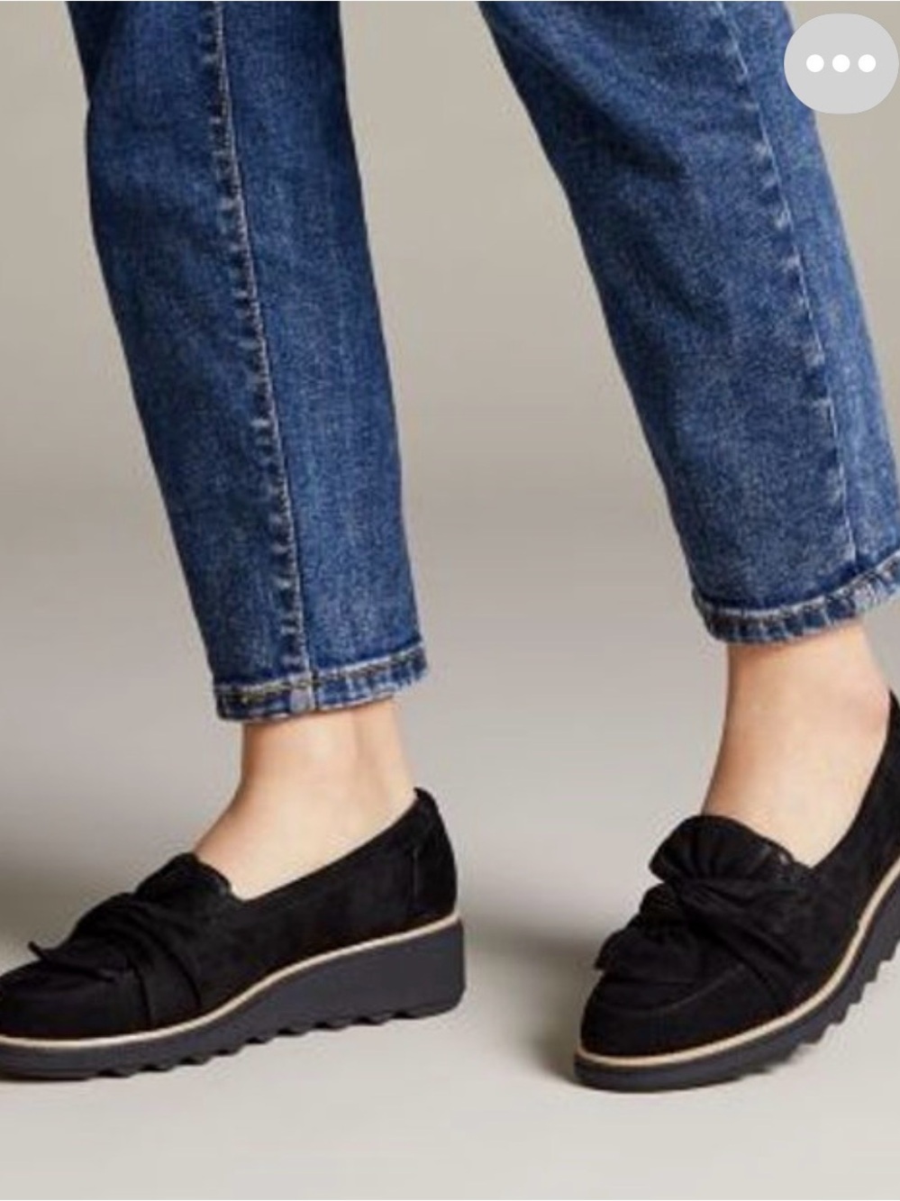 Clark’s size 8 Sharon Dasher Black Suede